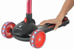 Трехколесный беговел-самокат Maserati с сиденьем - CLB-0140-BLACK