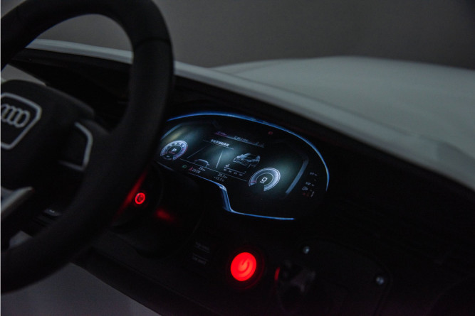 Детский электромобиль Audi Q7 12V 2WD - HL678-LUX-PINK