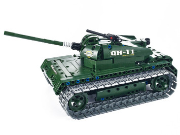 Радиоуправляемый конструктор танк QiHui Technics 4CH 2.4G 453 деталей - QH8011