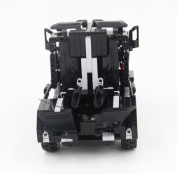 Радиоуправляемый конструктор - грузовик Тягач - 8008