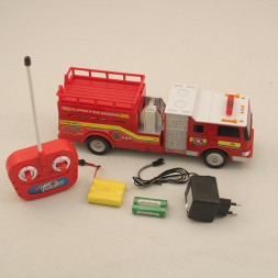 Радиоуправляемая пожарная машина с подъемной площадкой - R236