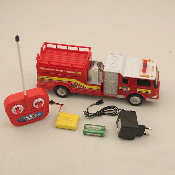 Радиоуправляемая пожарная машина с подъемной площадкой - R236
