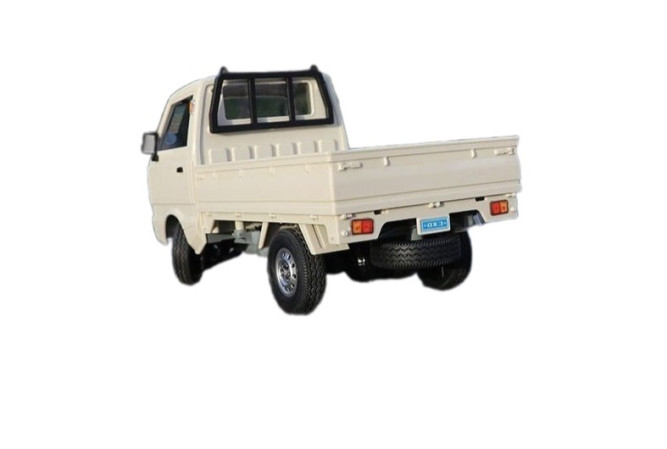 Радиоуправляемый японский белый грузовичок WPL Suzuki Carry ST90 1:16 - WPLD-12MINI