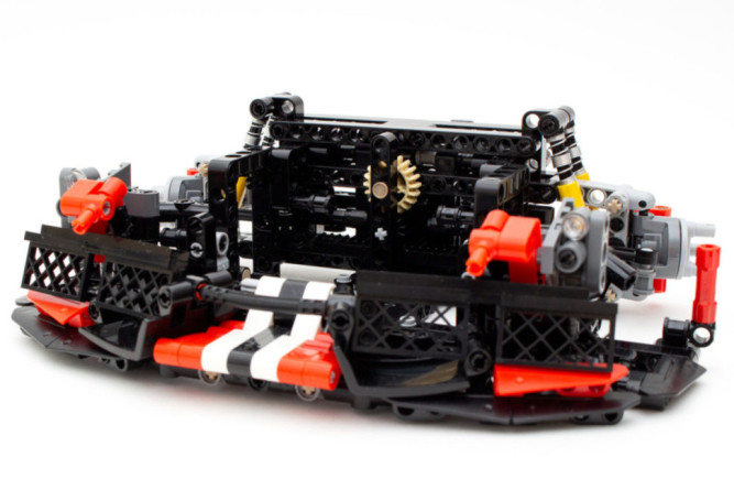 Конструктор CADA Ferrari 488 (3187  деталей, пульт, электропривод) - C61042W