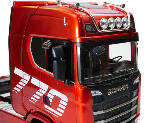 Радиоуправляемый тягач Scania HUINA масштаб 1:18 - HN1501