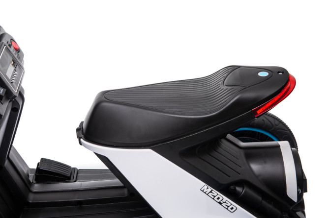 Детский электромобиль скутер трицикл BMW Concept Link Style 6V 2WD - HL700-3-WHITE