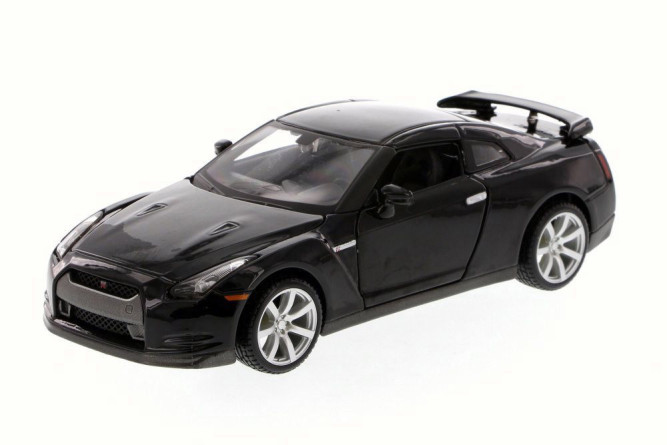 Металлическая модель Maisto Nissan GT-R 2009 1:24 - 31900